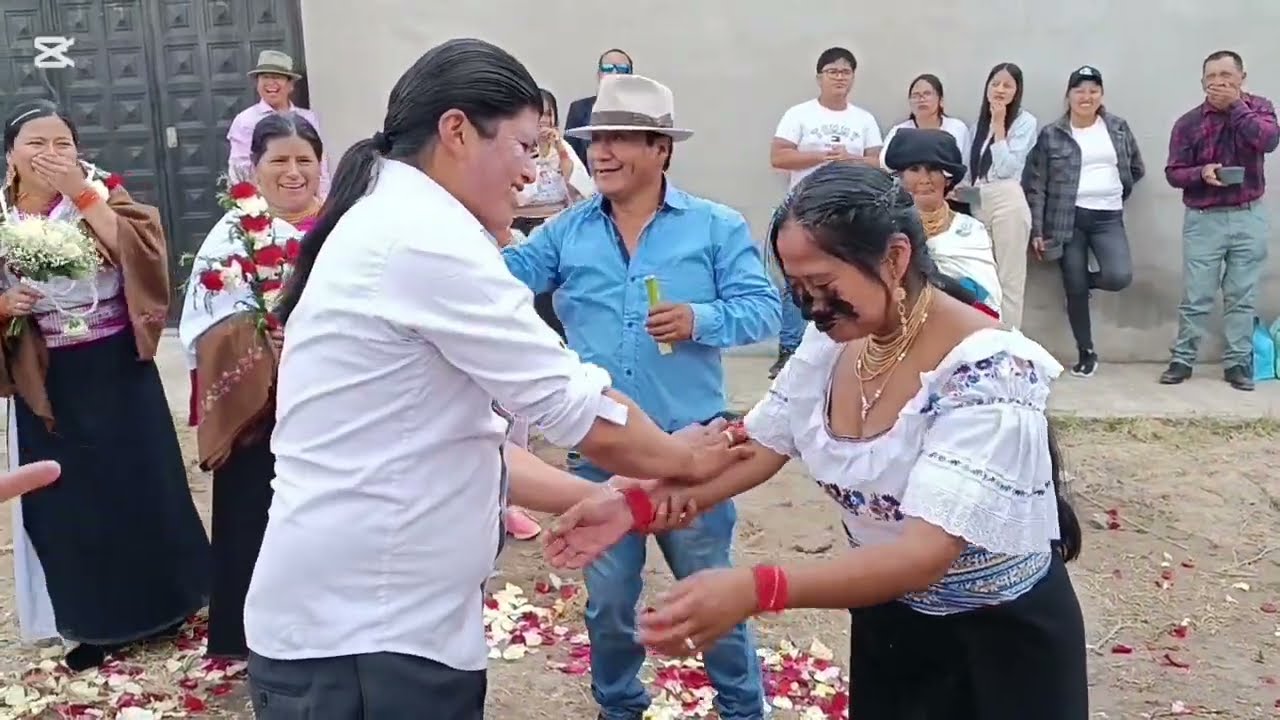 RUNA LLAKTAKUNAPAK KAWSAY TV _ ÑAWI MAILLAY FAMILIARES DE CRISTIAN ENTRE BELÉN PICHAMBA