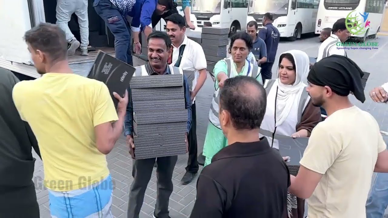 துபாயில்  க்ரீன் குளோப் அமைப்பின் சார்பில் உணவு விநியோகம் தொழிலார்கள் முகாமில் நடைபெற்றது #shorts 