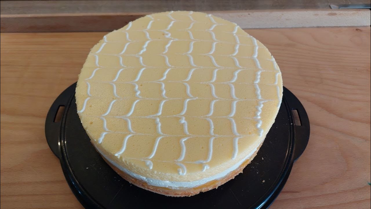 Pfirsich Maracuja Kuchen / Peach passion fruit cake