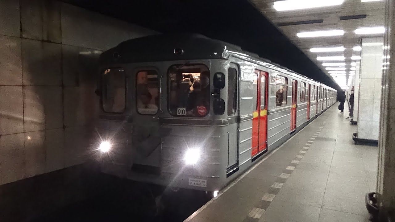 Historická souprava metra EČS - Zážitková jízda na lince C 2.3.2024