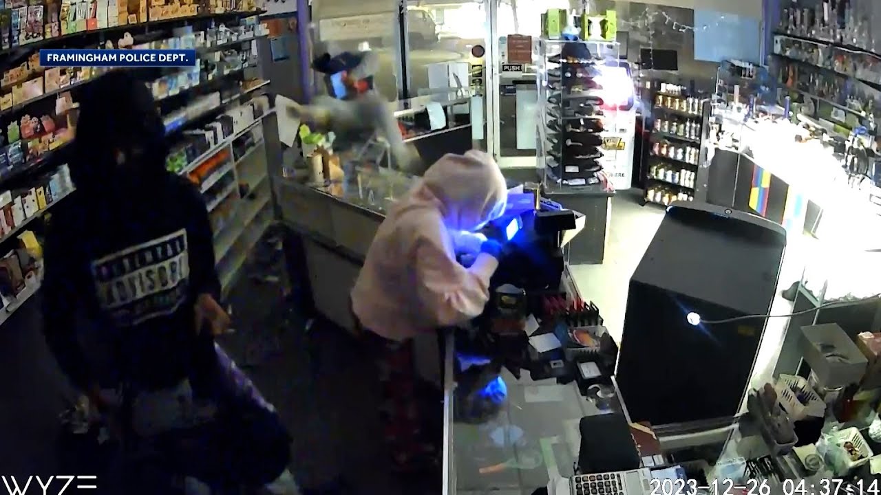 3 teens charged between 2 smoke shop break-ins in Mass. city