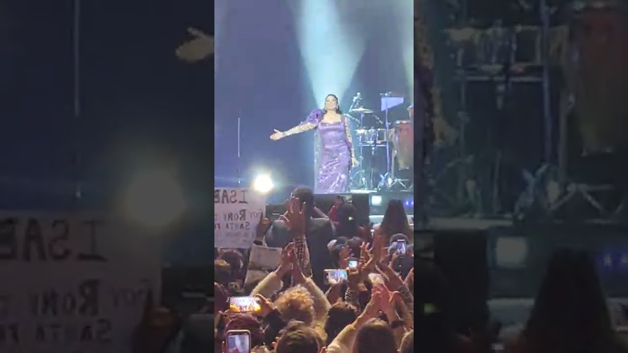 Isabel Pantoja- Así comenzó su recital con América y más sorpresas. Luna Park.Buenos Aires 💯❤️