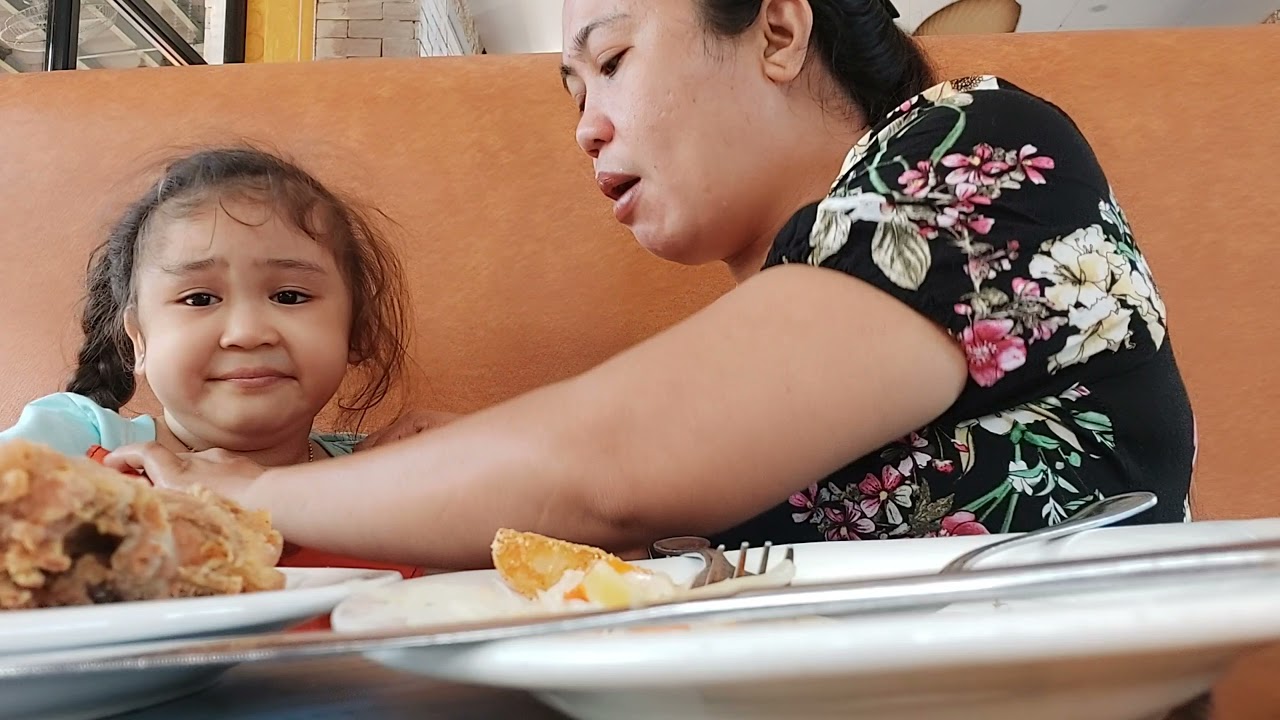 mukbang with my love🥰|at mooncafe restaurant I myhappyfam mukbangvlog