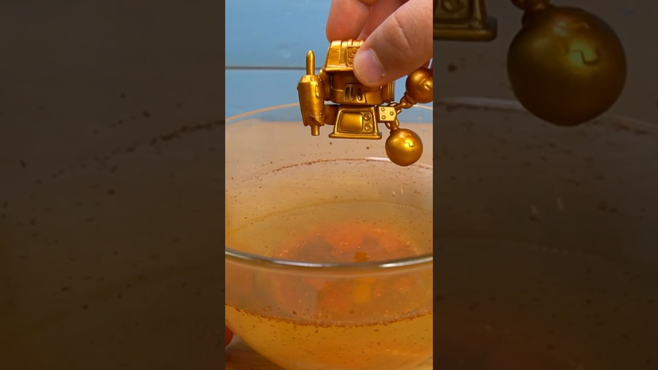 MINI Robo Boys Unboxing a Treasure X ROBOTS GOLD 