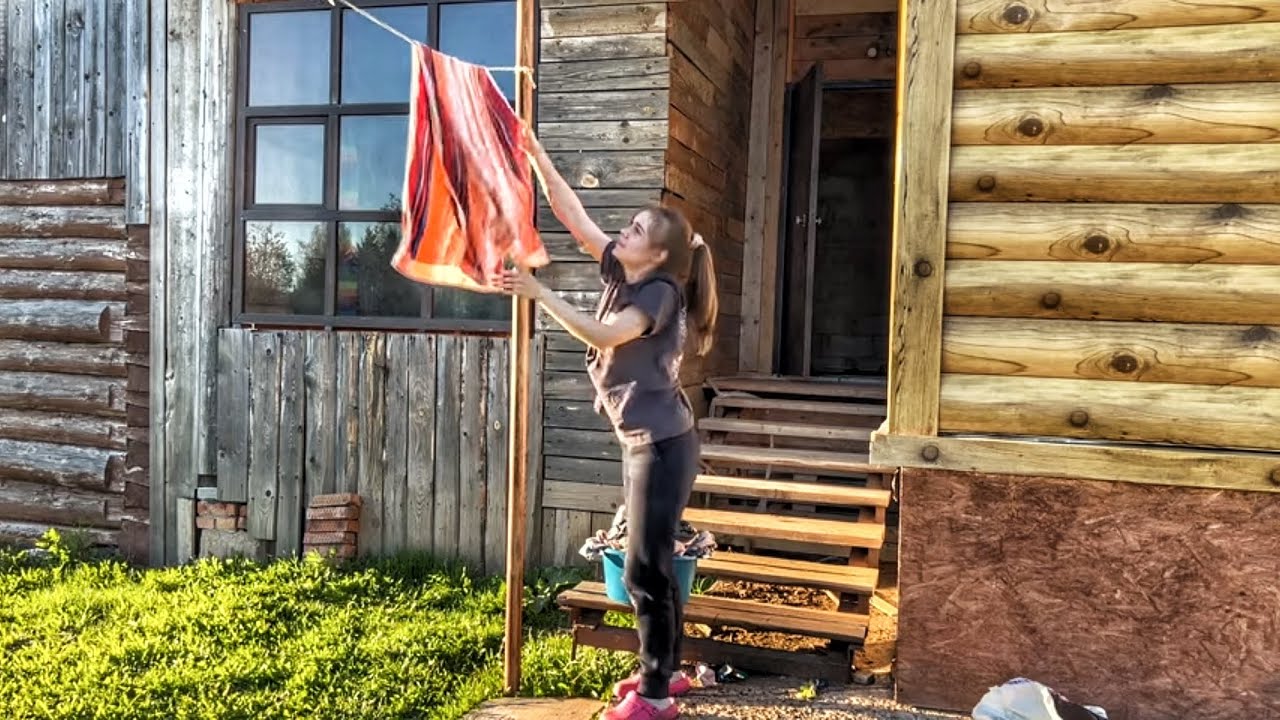 Young village girl equips her house - Russia vlog