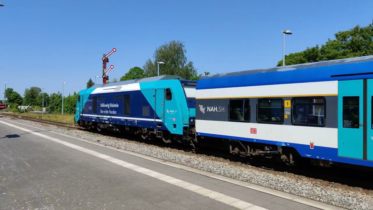 Old signals at Nieb&uuml;ll + BR245 departing
