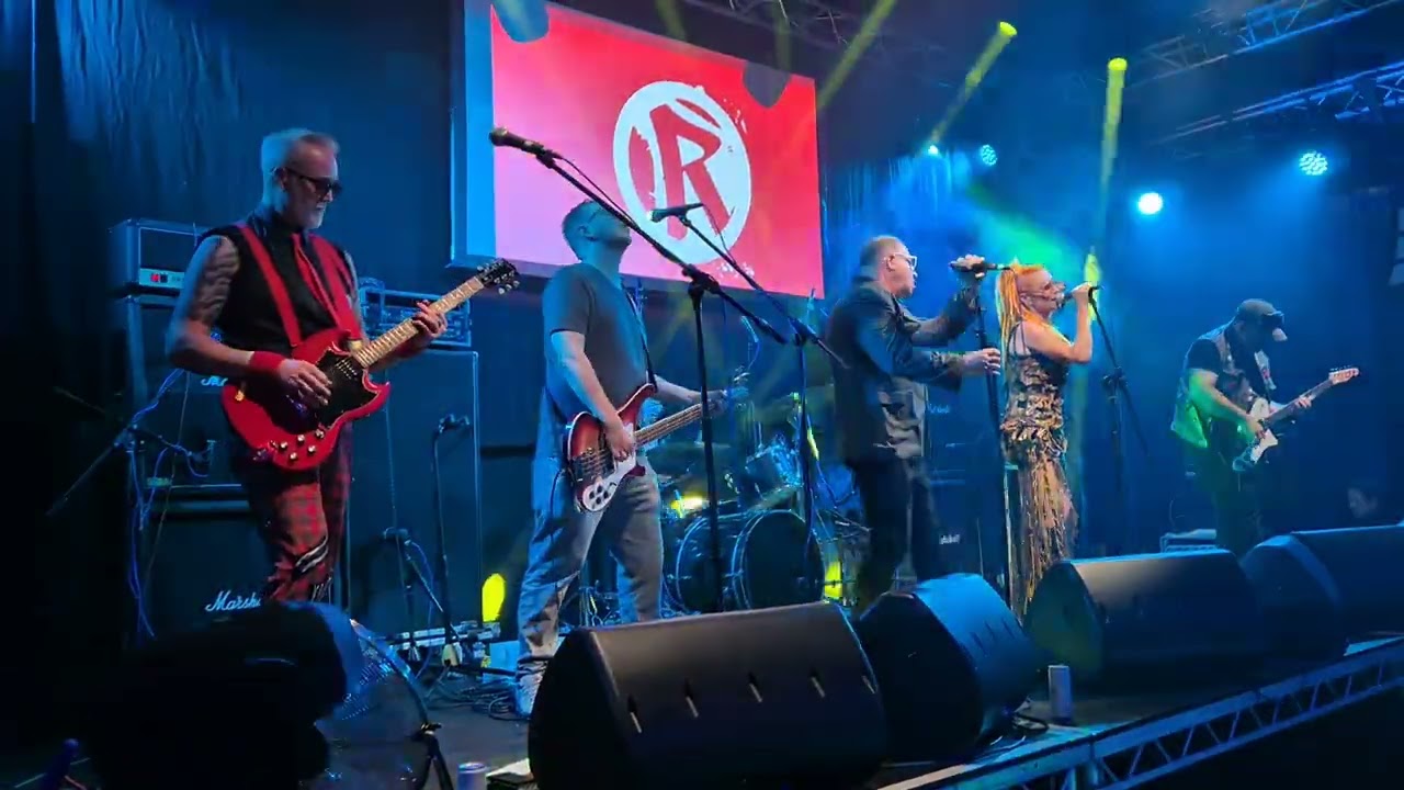 Aoife Destruction at Rebellion Festival, Blackpool on the Arena stage on Fri. 8/8/25.