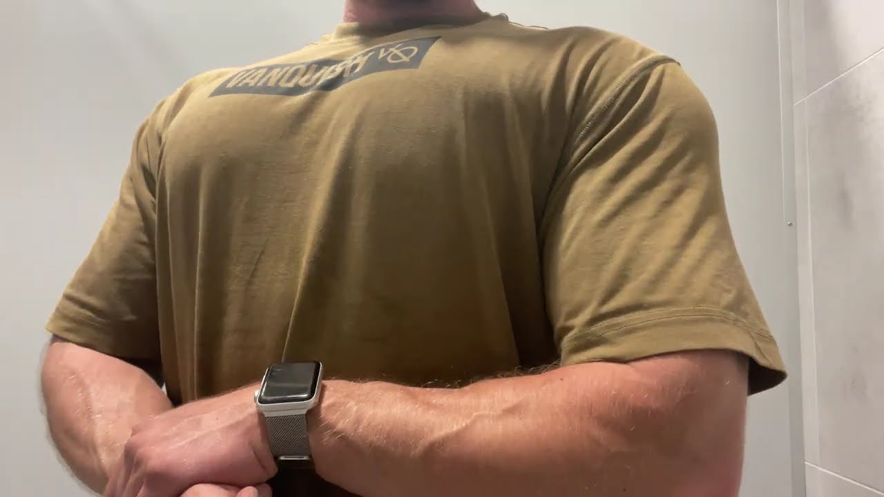 CRAZY PUMPED PECS AFTER WORKOUT!