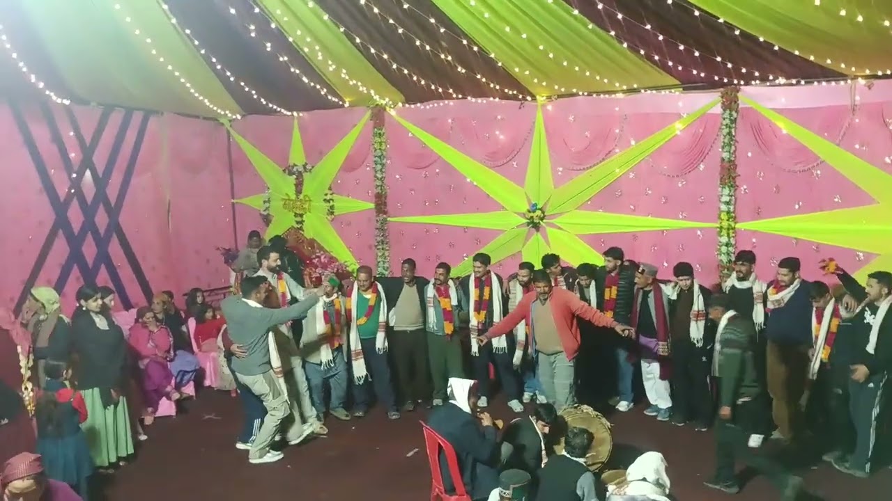 शादी मेँ गाँव के लड़को द्वारा लगाई गयी पारम्परिक सुकेती नाटी 