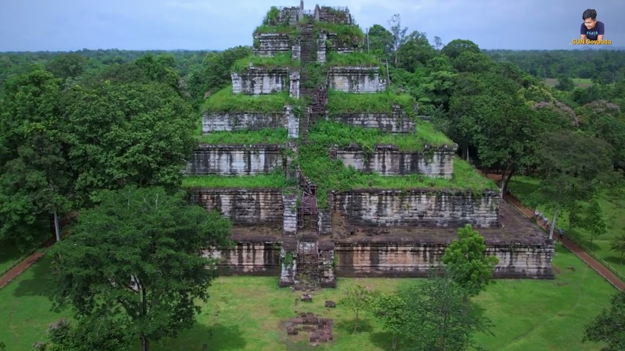 Koh Ker Temple | Prasat Koh Ker, Cambodia