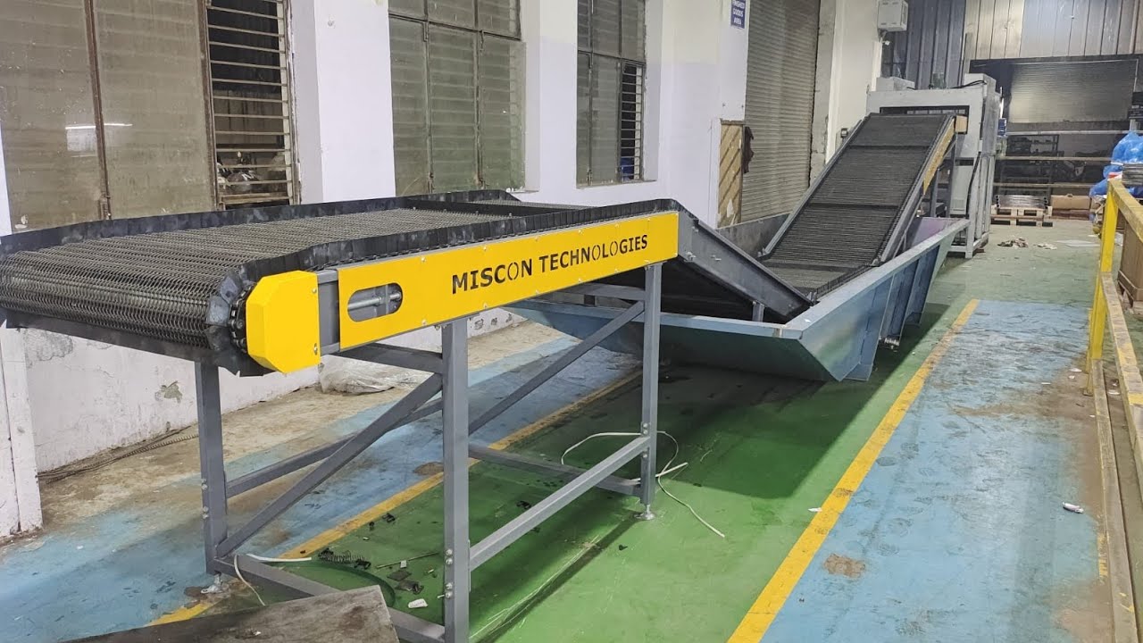 Wiremesh Conveyor System - Steel Profile Oil dipping and drying process 