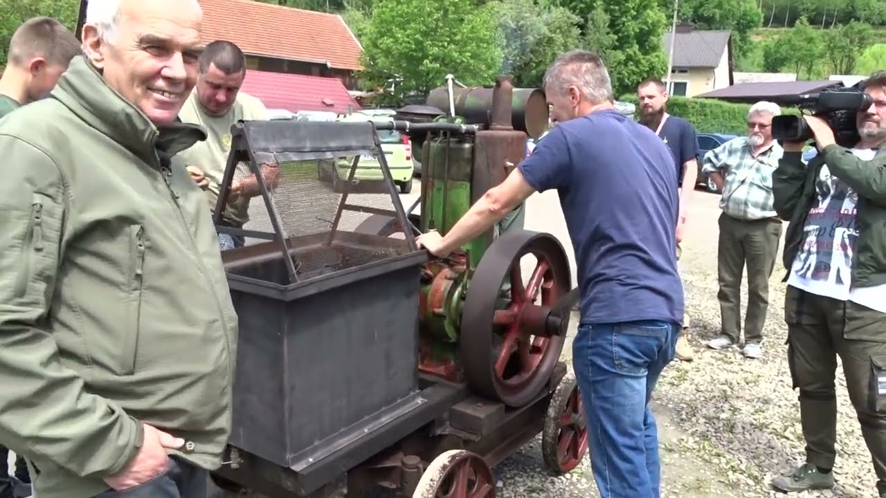 Slavia 12 HP