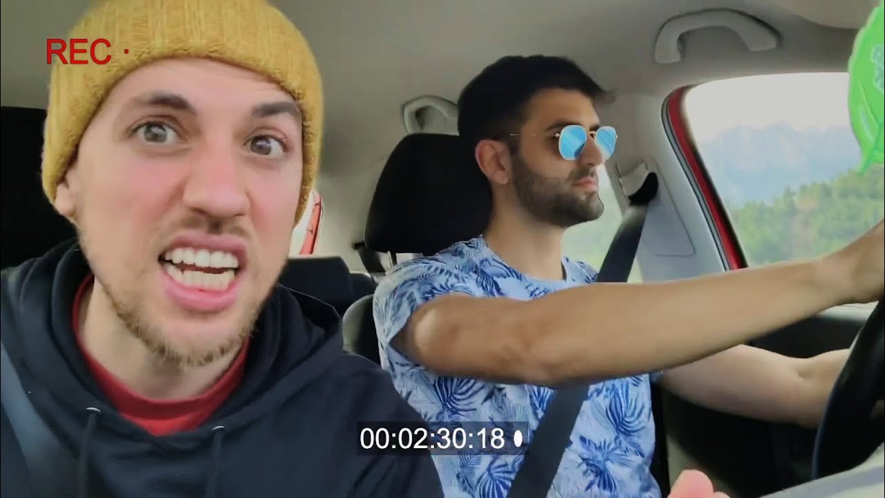 Cap. 32: En Rafel va a buscar el seu pare i fa un videoblog