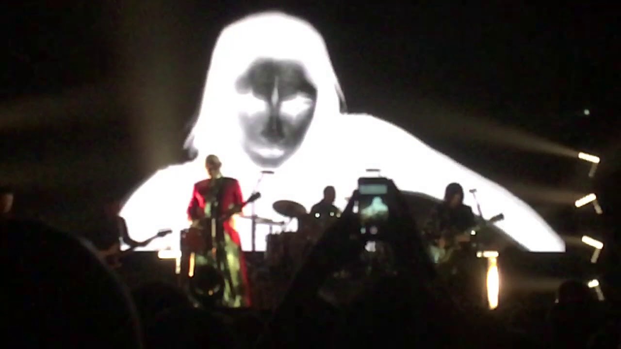 DROSS SMASHING PUMPKINS MADISON WI 11/28/2018