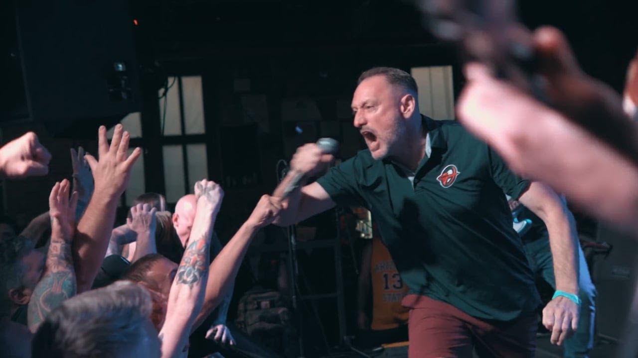 [hate5six] Alone In A Crowd - July 30, 2022