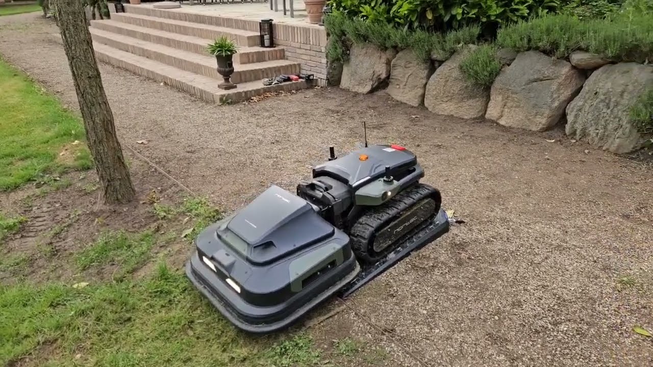 Nortec robotplæneklipper demonstration