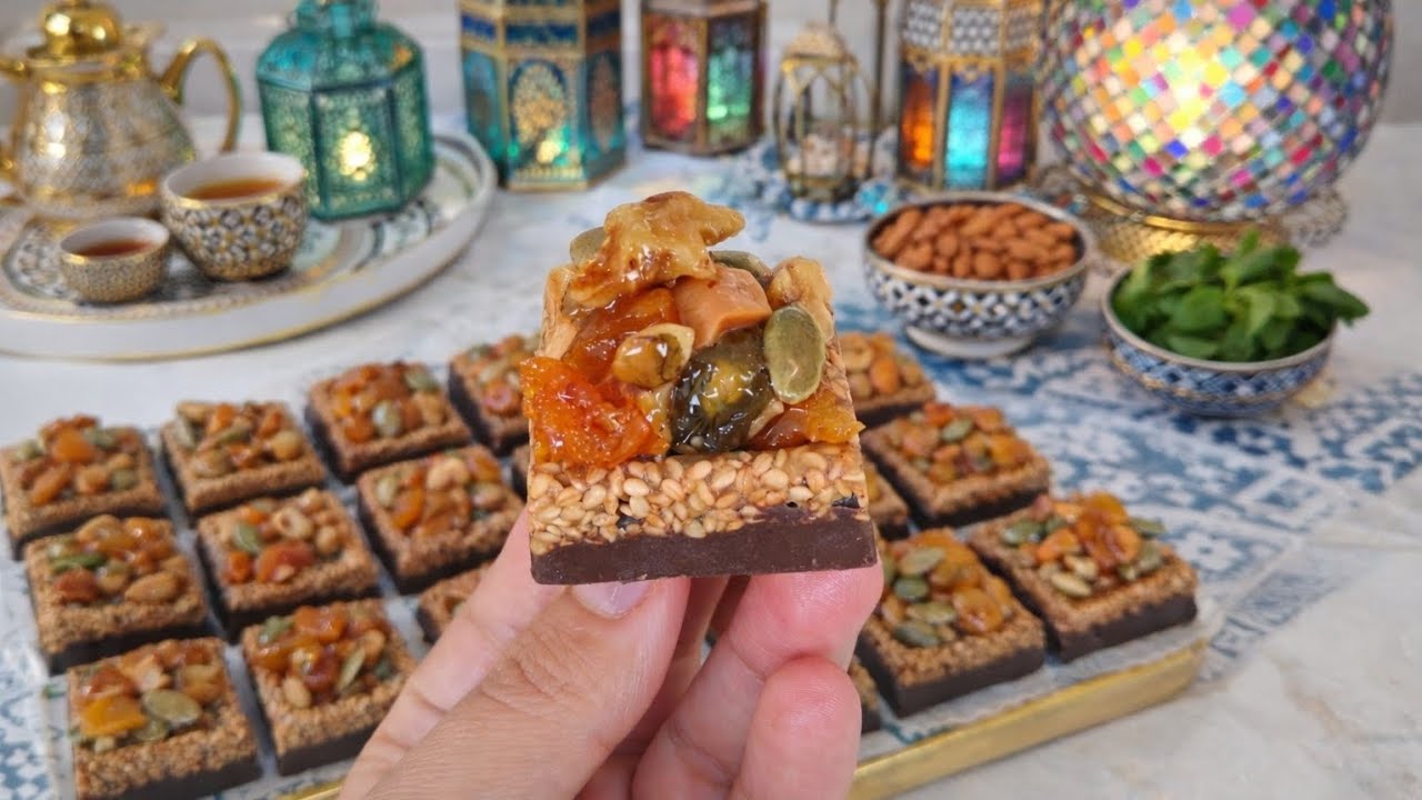 ضمن حلويات العيد حلوة بنوكا وشوكولا ولوز من حلويات سهلة جد راقية 