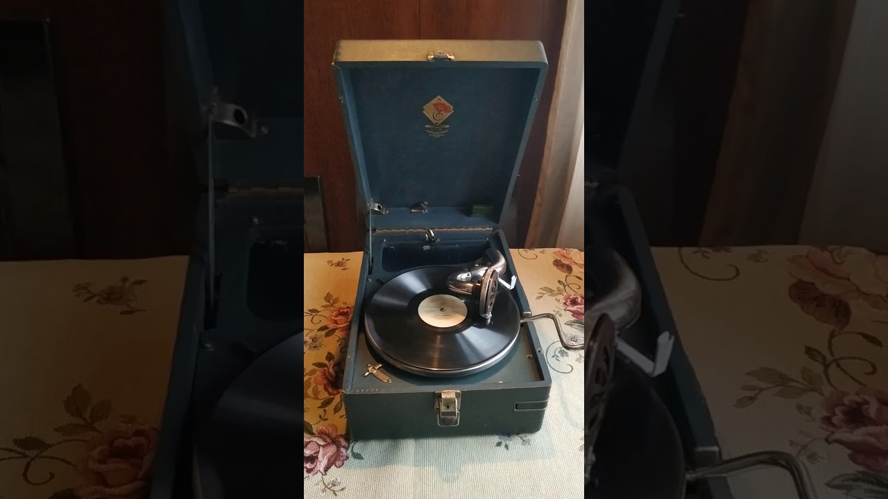 Патефон 1935 года! Азербайджанская народная песня Гёзюне Курбан! Шевкет Алекперова!
