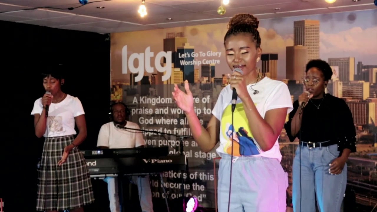 ‘Grace’ by Tasha Cobbs Leonard - Cover