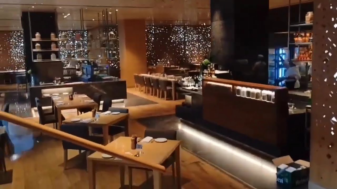 Fifty-Five East: Grand Hyatt Mumbai's Ultimate Buffet Experience 