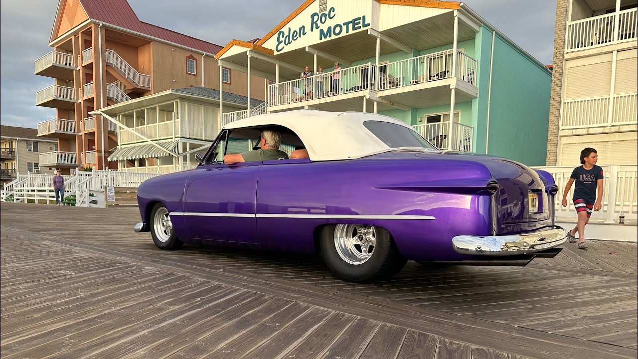 Cruisin’ OC Endless Summer Classic Car Parade 2023