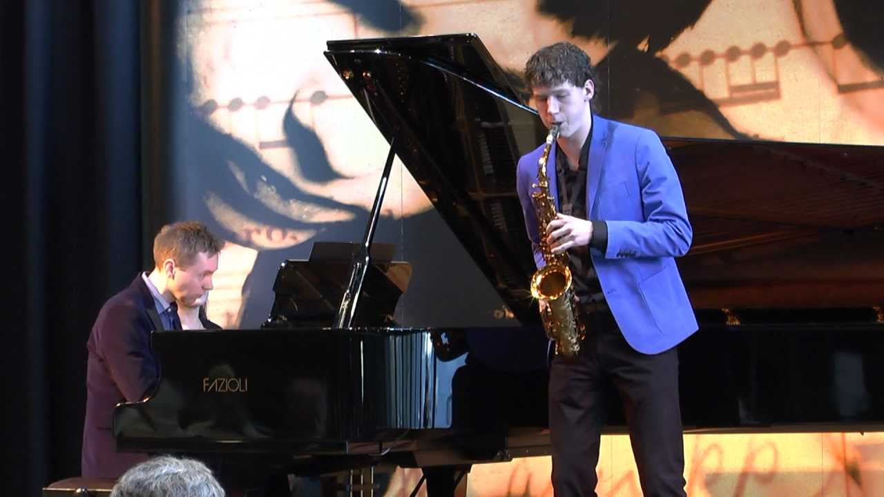 Luuk Meeuwis (sax) playing Fantasia (composed by Claude Th. Smith) at Prinses Christina Concours