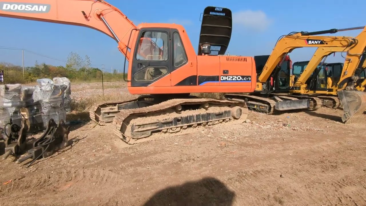 used doosan DH220-7 excavator for sale,excavator factory in china,buy doosan  hitachi excavator