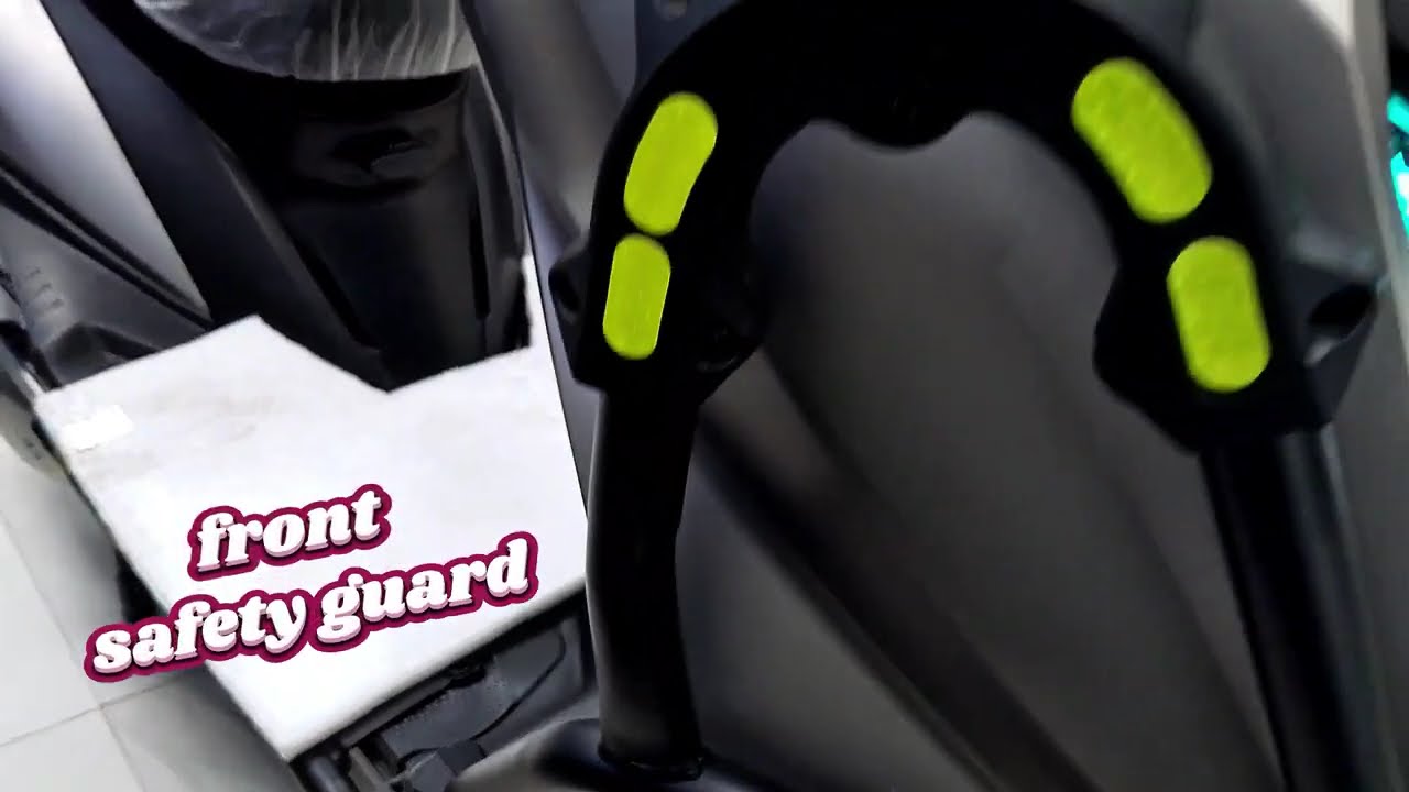 Electric scooter Revoo E52 #revoo #electricscooter #scooter #atrium amll