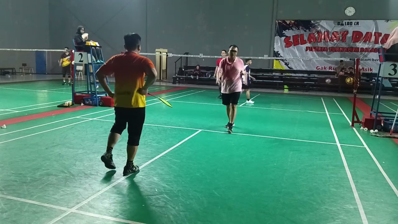 Minggu 15 Februari - 9