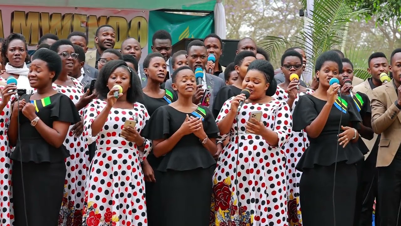 THE LIGHT BEARERS & AY NYARUGUSU-ROHO YANGU (LIVE-Performance) @njirosdachurch6802 Camp meeting 2021