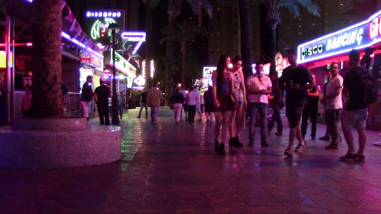 English Square Benidorm