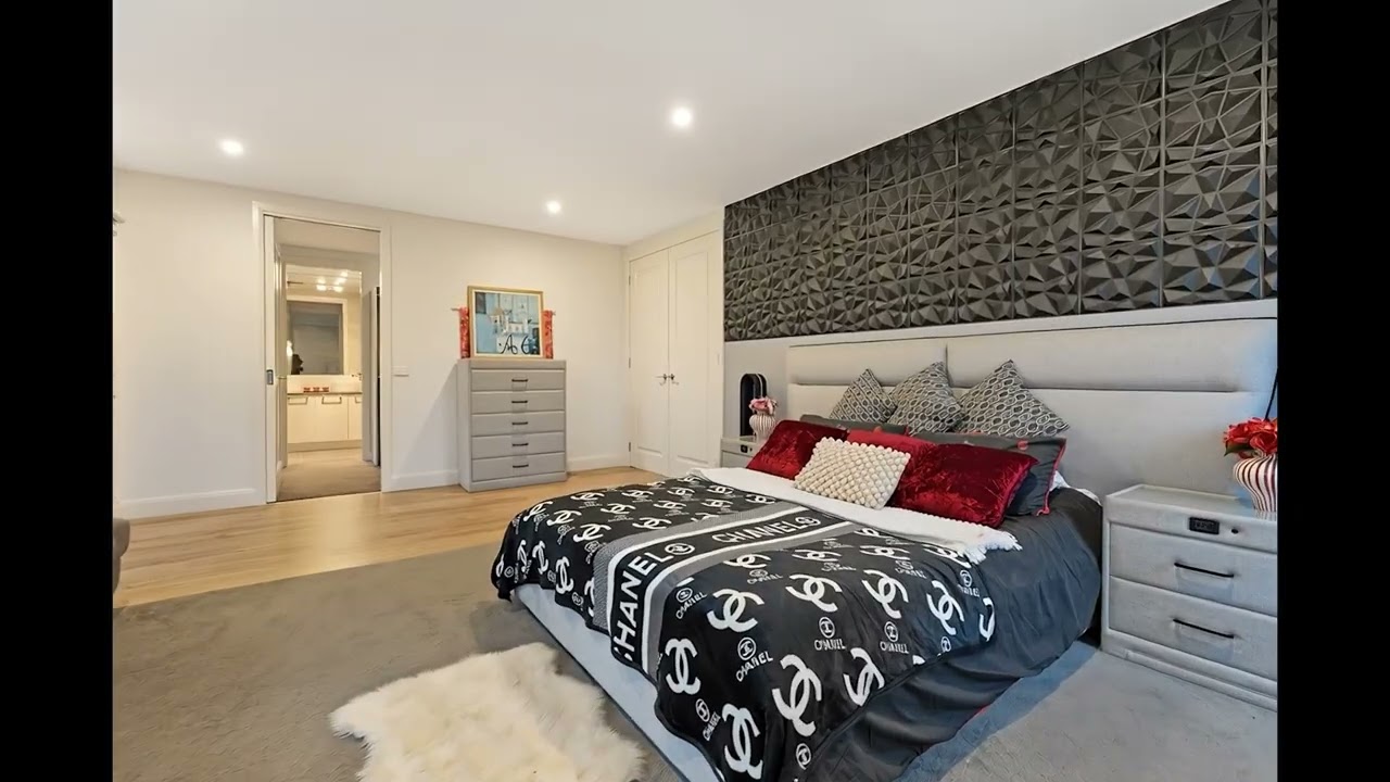 17 Statham view Cranbourne West Video by Leo Zeneli 