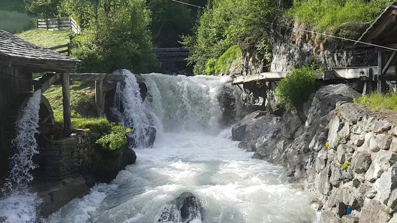 Dorferbachwasserfall in Hinterbichl in het Virgental in Oostenrijk