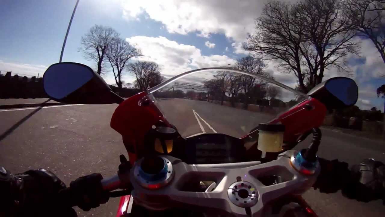 Ducati 1199 Panigale - Isle of Man TT circuit