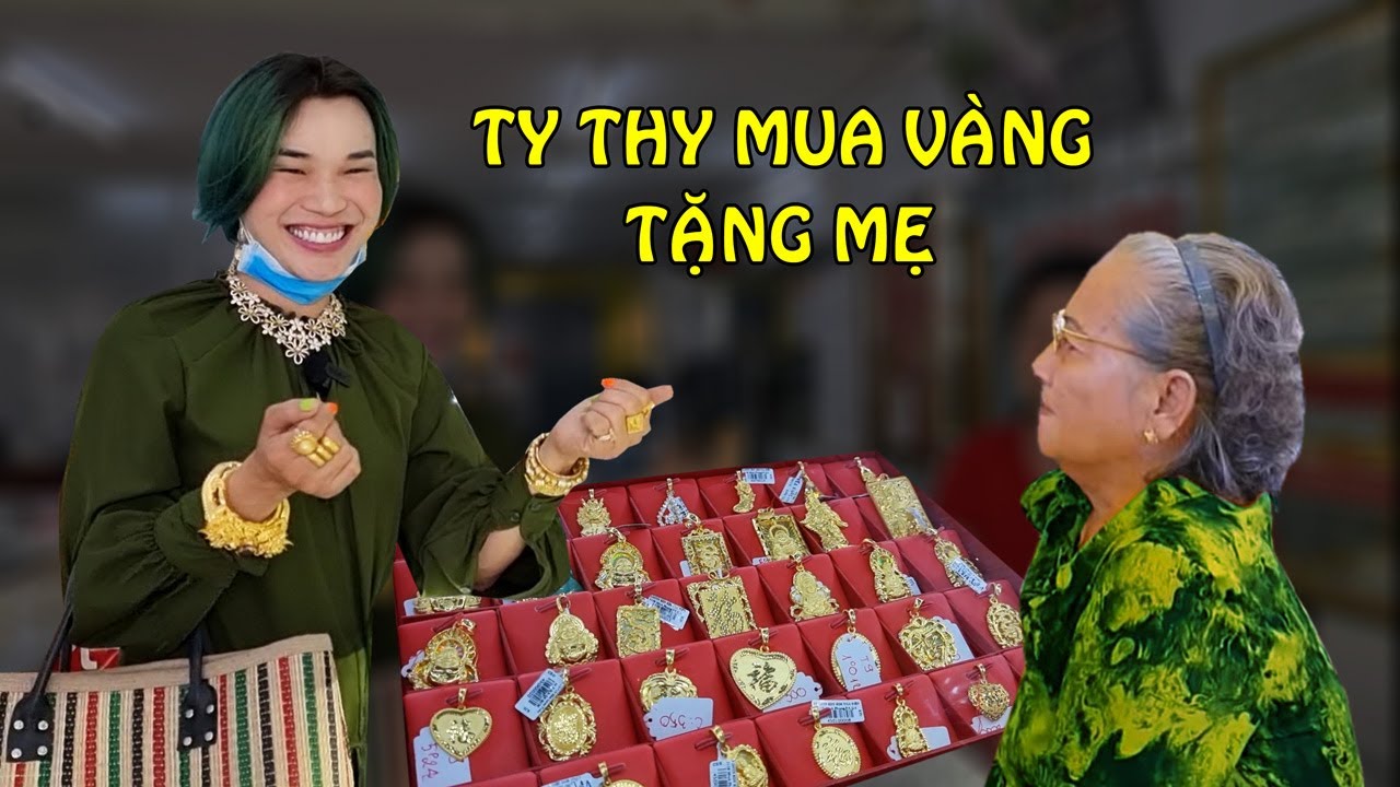 TY THY mua vàng tặng mẹ ăn mừng mua nhà mới - Ty Thy Vlog Gỏi đu đủ