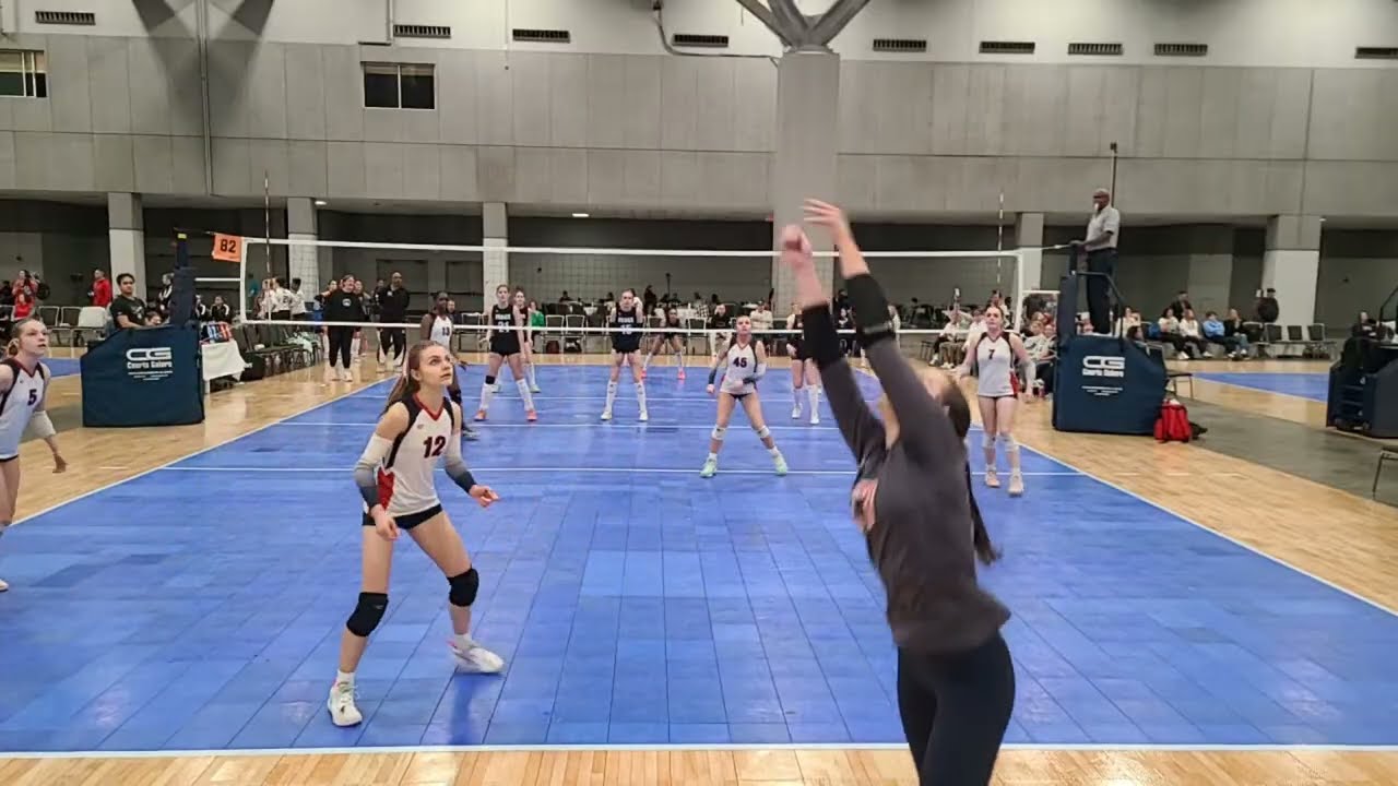 Jamie Jones is live!