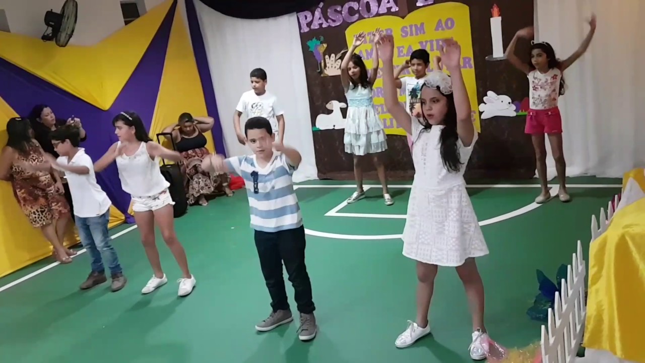 Apresentação da Páscoa do Quinto Ano