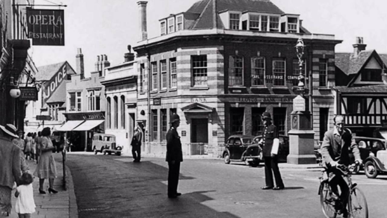 Basingstoke.  A Trip Along the Top Of Town In The 1950s