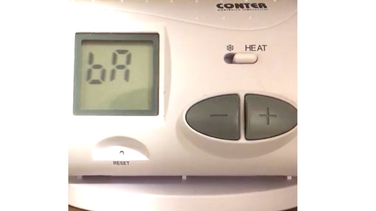 Error room thermostat, room thermostat, discharged batteries, replace the batteries