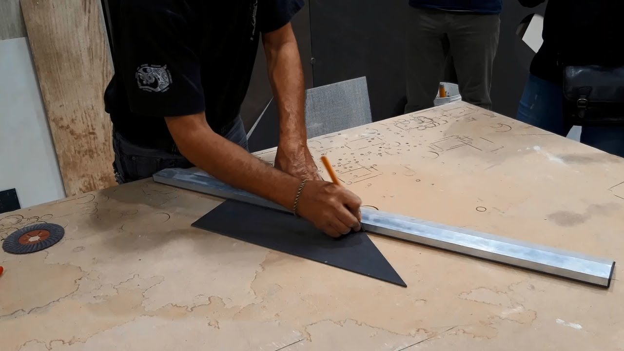 Come tagliare il gres porcellanato (3 mm) effetto legno: gli strumenti e come utilizzarli