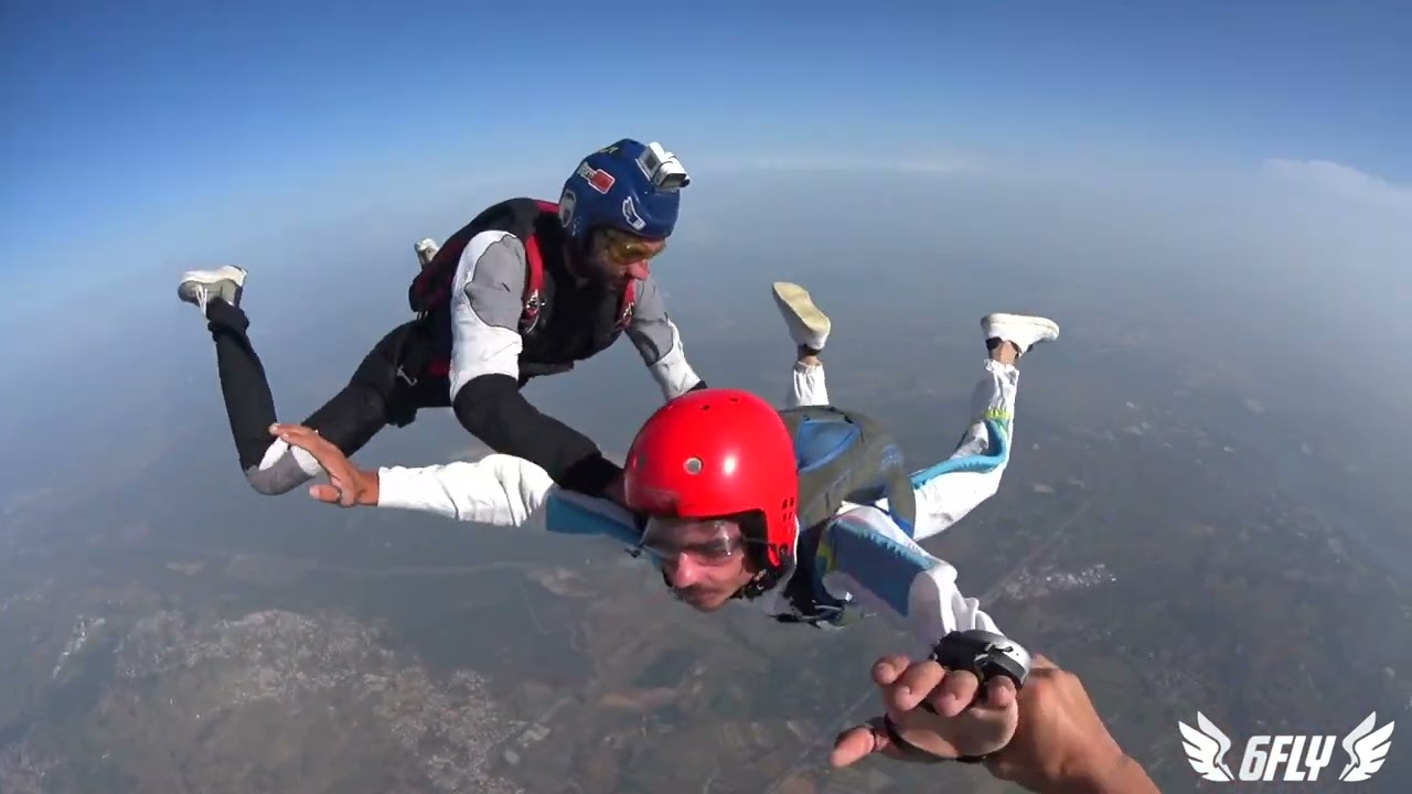 Saut d'initiation parachute Avignon-Pujaut de Romain WWW.6FLY.FR