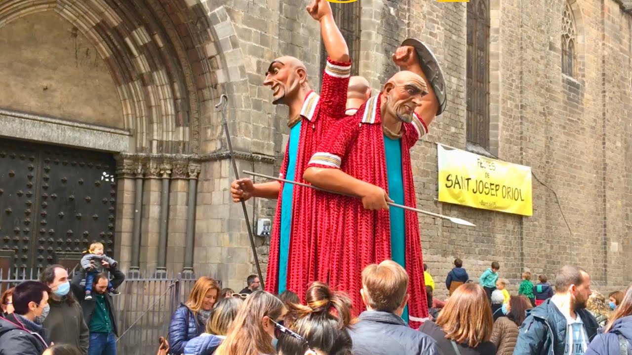 Festes de Sant Josep Oriol 2022 Barcelona: Cercavila - Grand Parade of Giants