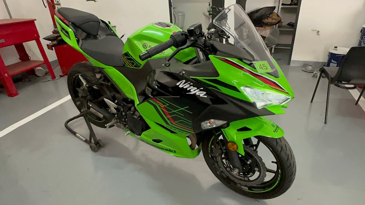 cambio de disco de freno trasero a Kawasaki ￼ninja 400 ￼