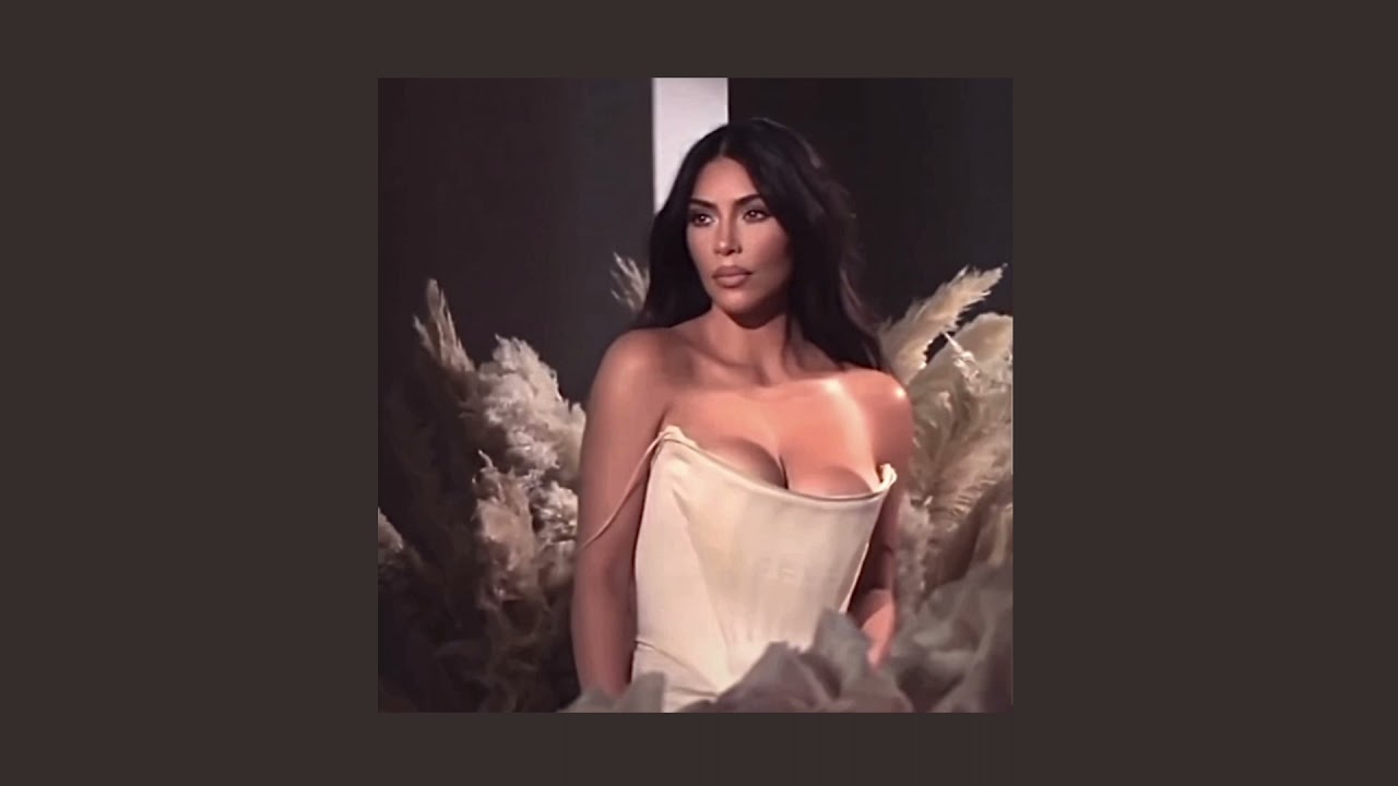*:･ﾟflashing lights- kanye west (slowed and reverb)*:･ﾟ✧