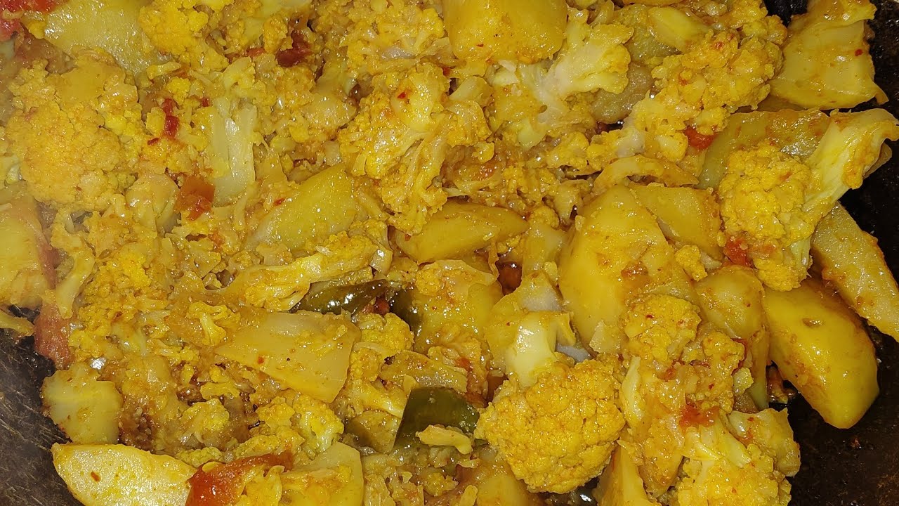 Aaj ki nai recipe aalu gobhi😘🥰 #comment #minivlog #like #subscribe #shortvideo🎥 
