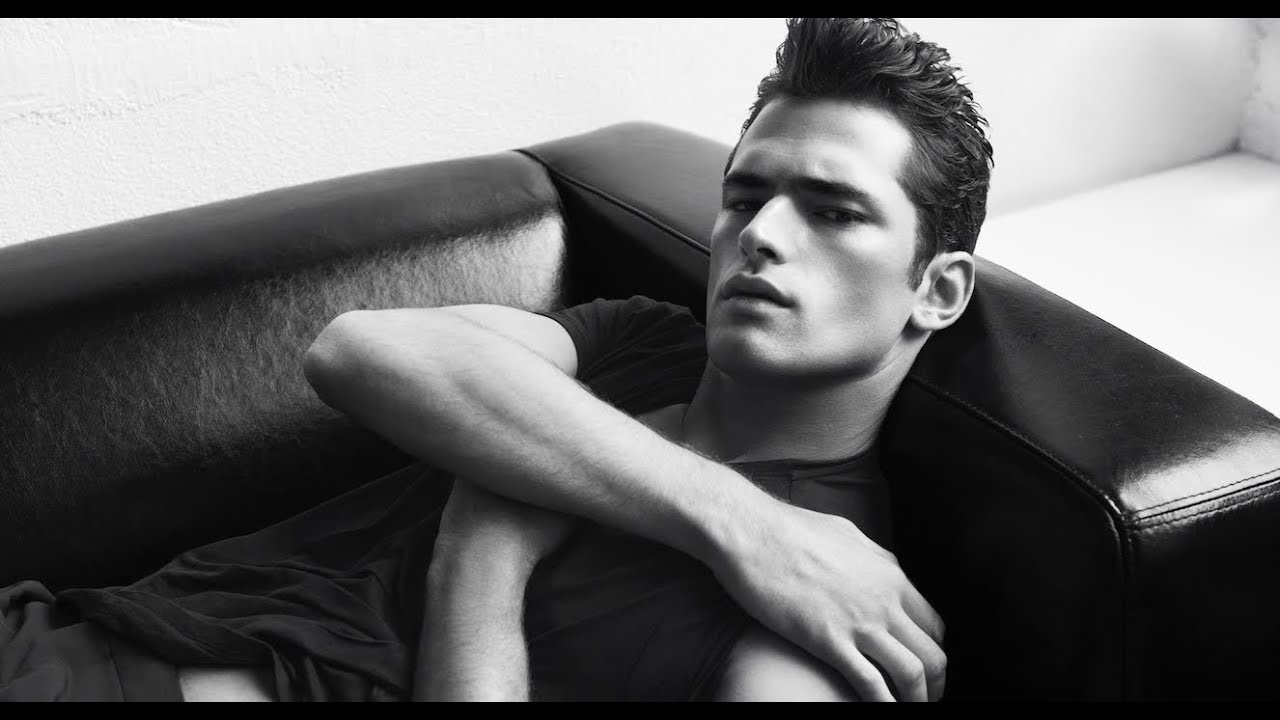 Harper's BAZAAR MEN Thailand 