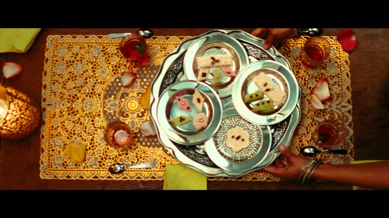 LES RECETTES DU BONHEUR Bande Annonce VF