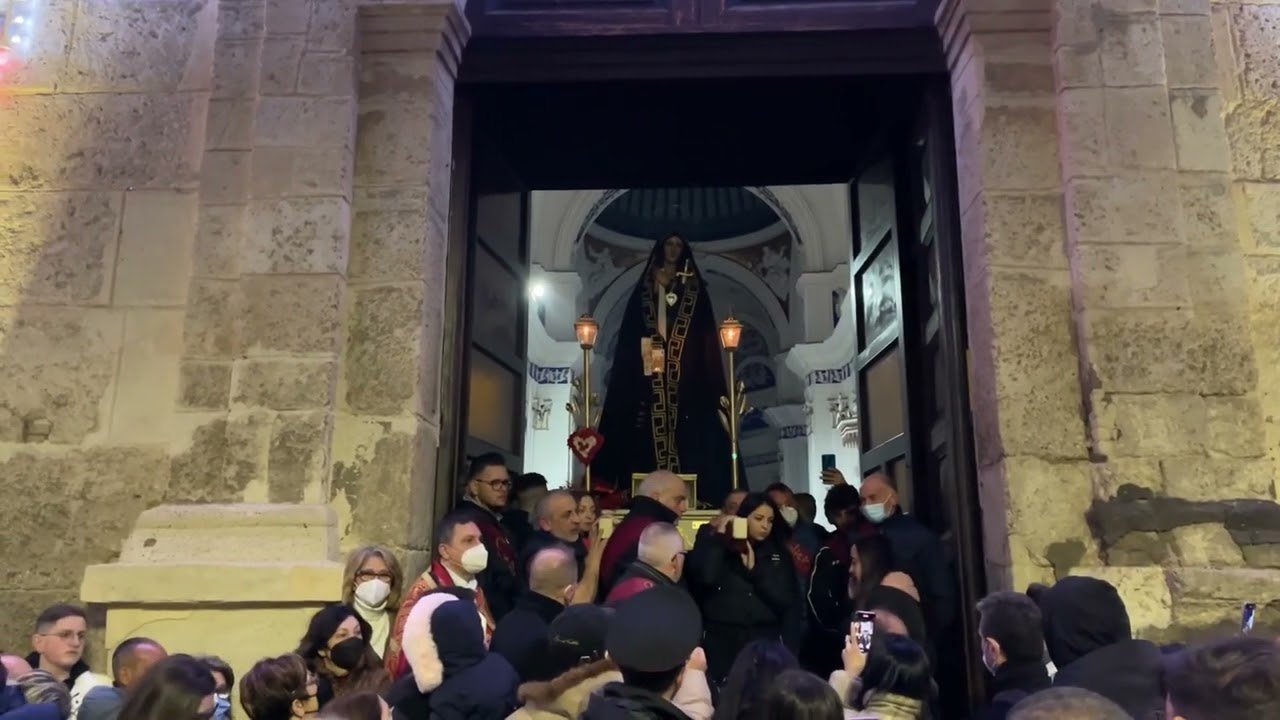 Settimana Santa 2022 a Riesi (CL).     Uscita dell’Addolorata con San Giovanni 15.04.2022 ore 05.30