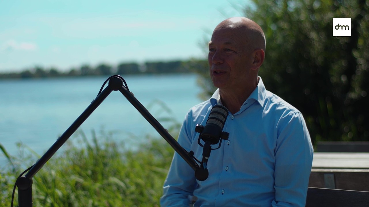 DHM Podcast met Arjan van der Put (Prov. Zuid Holland): bouwen met oog voor natuur en vakmanschap.