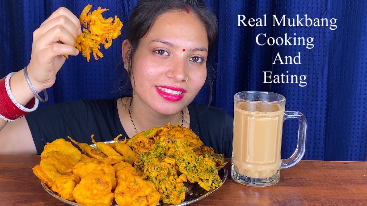 Real Mukbang: Cooking And Eating Delicious Pyaj Pakode, Aloo Pakode, Palak Pakode, Gobi Pakode Show